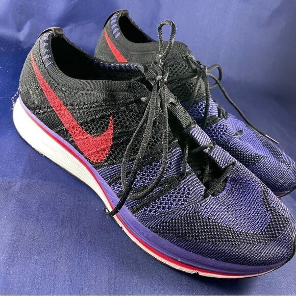 NIKE Flyknit Trainer Black Purple Red Mens 9.5 US main image 14